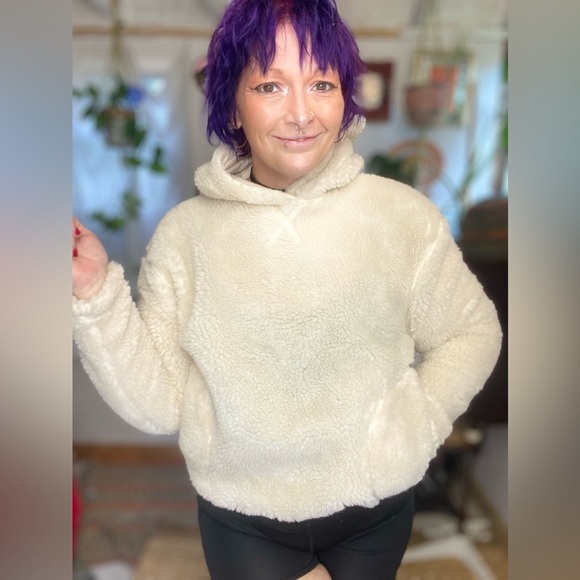 Topshop Cream Fuzzy Hooded Pocket Drawstring Pullover Size Xsmall - Picture 1 of 15